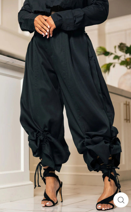 BAGGY RUCHED PANTS